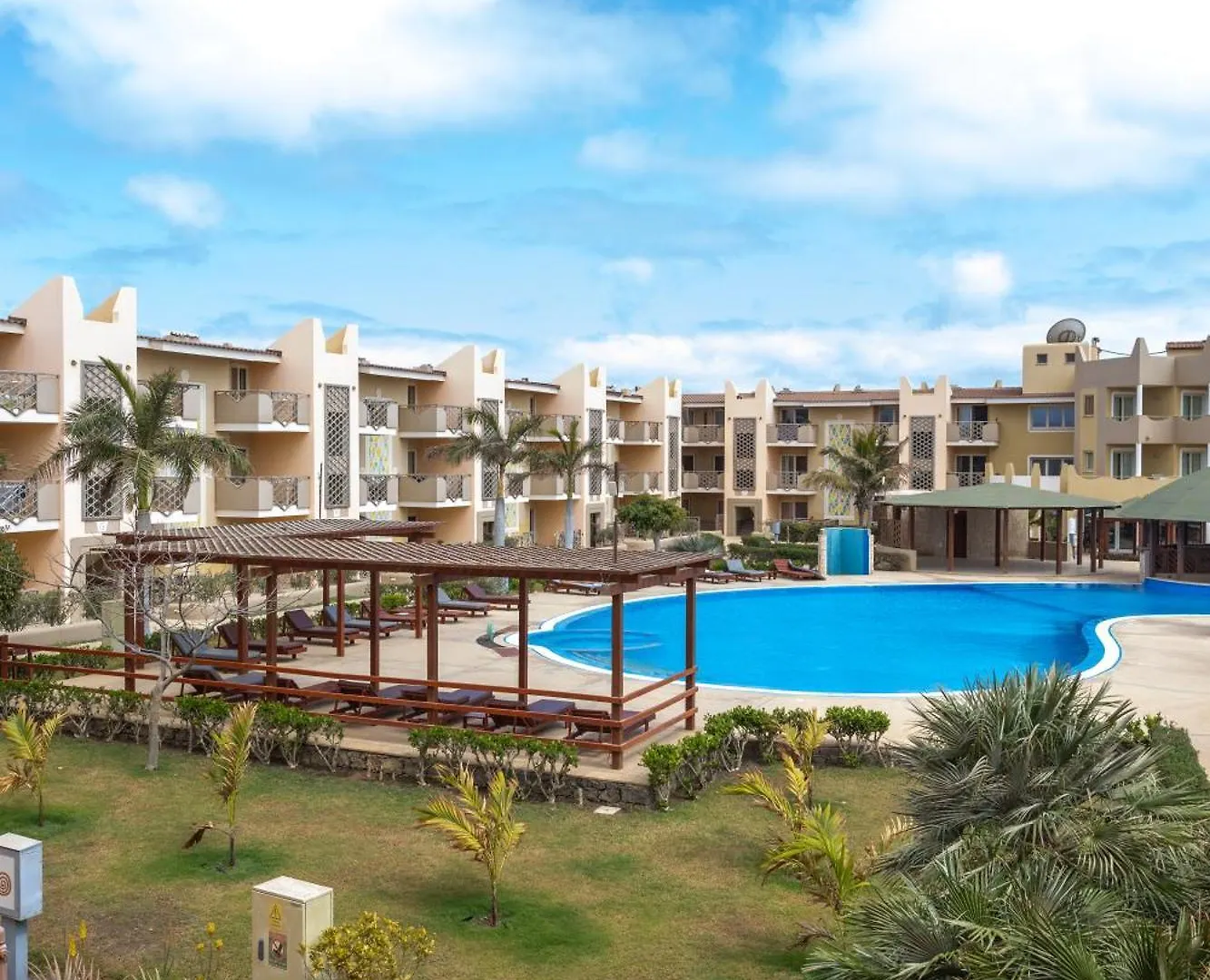 Aparthotel Tropical Bounty Beach L02 Санта-Мария 0*,  Кабо-Верде